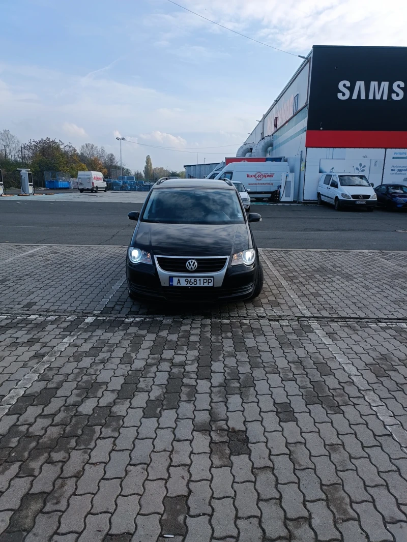 VW Touran 1.9 TDI , снимка 2 - Автомобили и джипове - 53092903