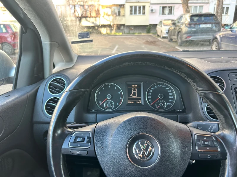 VW Golf Plus, снимка 15 - Автомобили и джипове - 53257610
