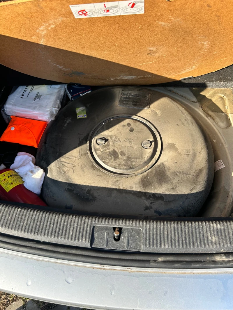 VW Golf Plus, снимка 6 - Автомобили и джипове - 53257610