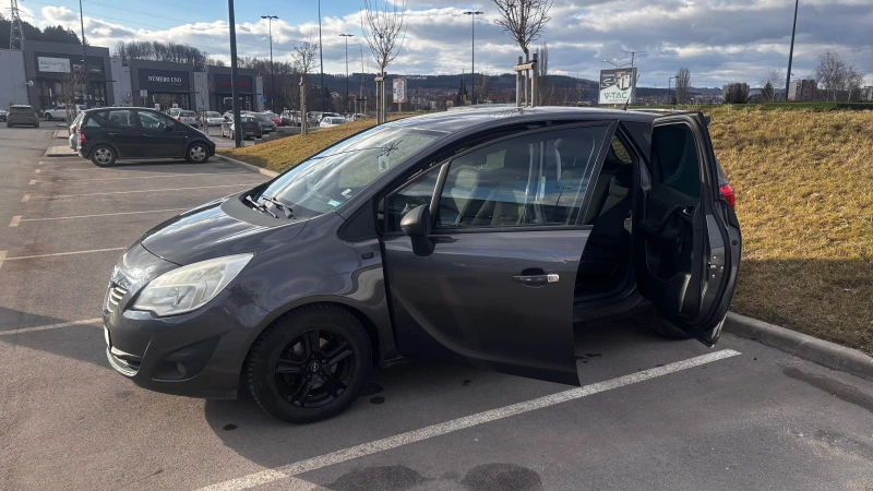 Opel Meriva 1.4i, снимка 7 - Автомобили и джипове - 53456231