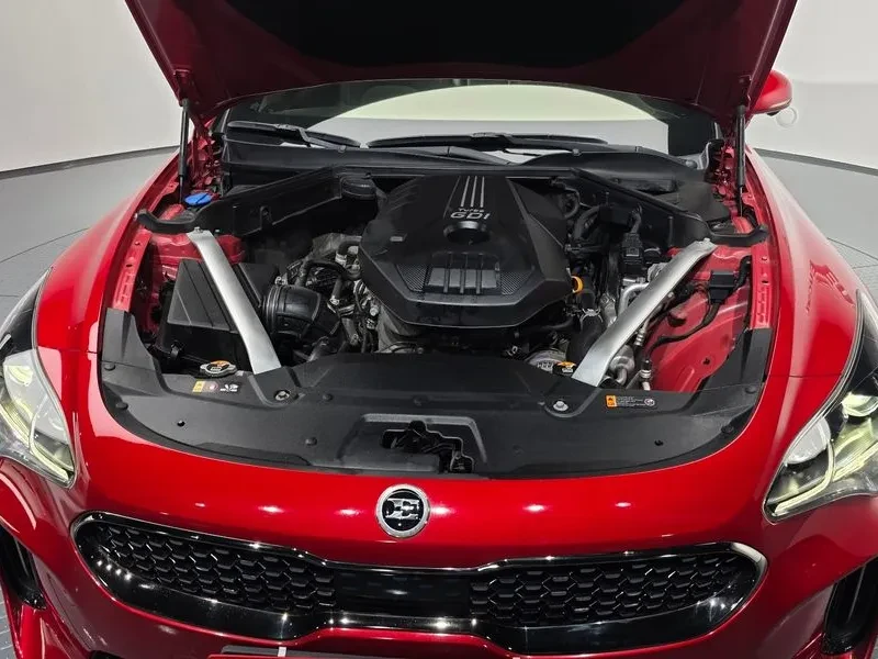 Kia Stinger 2.0 TURBO AWD, снимка 6 - Автомобили и джипове - 55559351