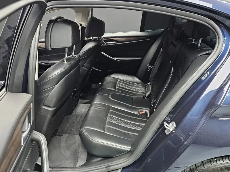 BMW 530 LUXURY G30, снимка 12 - Автомобили и джипове - 55790050