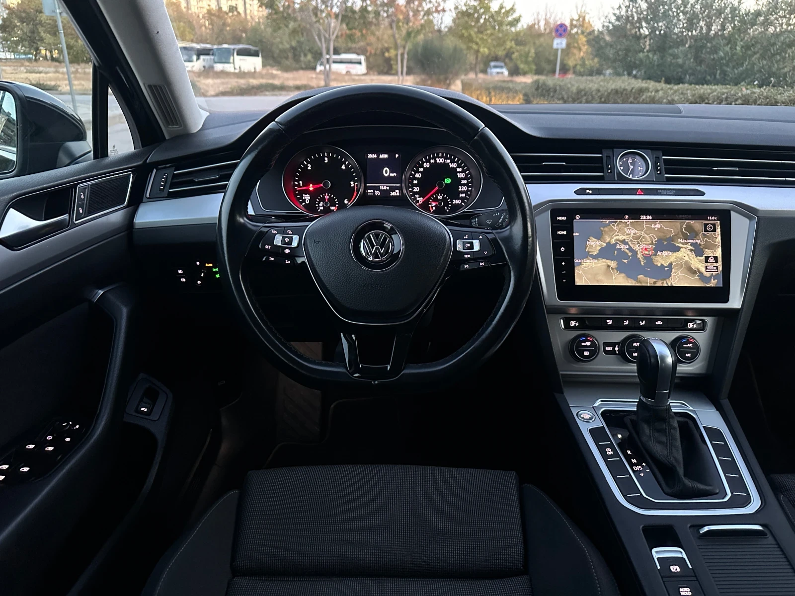 VW Passat 2.0 TDI DISTRONIC DSG VARIANT НОВ ВНОС - изображение 9