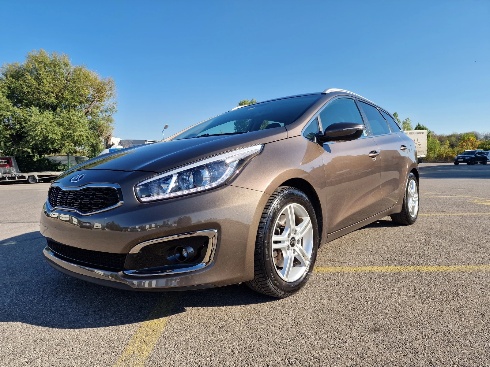 Kia Ceed SW 1.0 TGDI 79800 km. - изображение 7