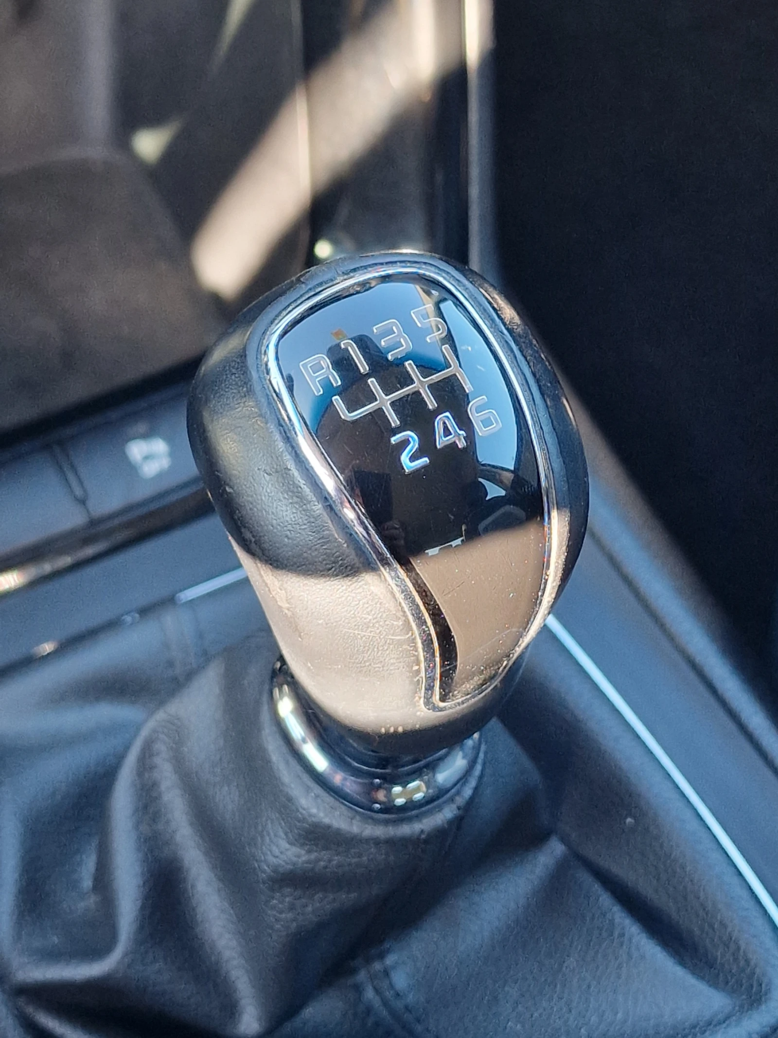 Kia Ceed SW 1.0 TGDI 79800 km. | Mobile.bg — изображение 15