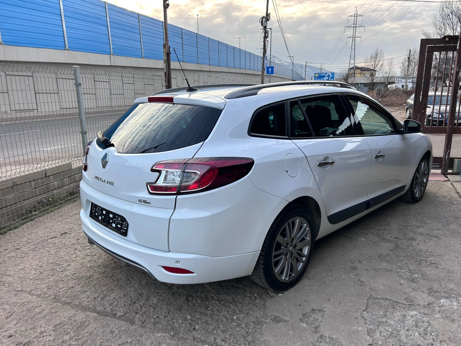 Renault Megane 1.5dci GTline - изображение 4