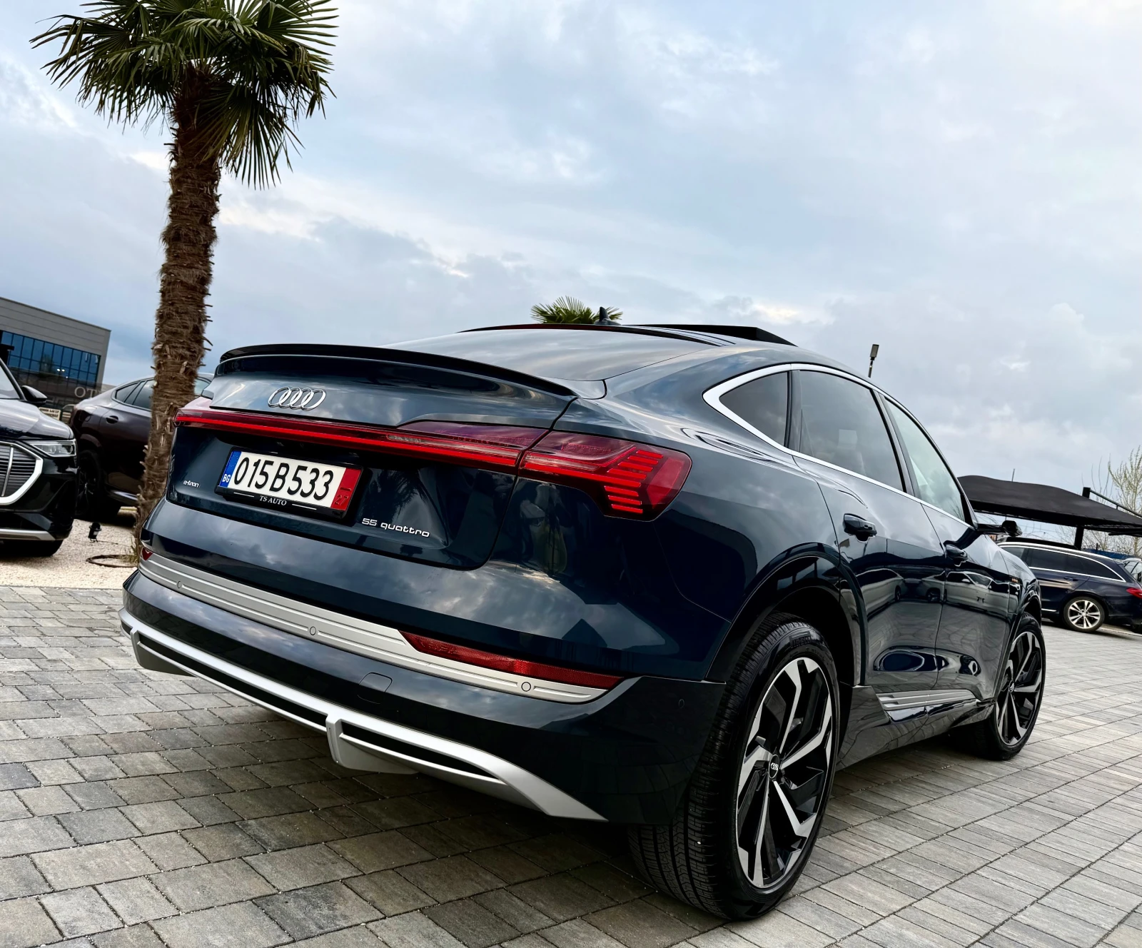 Audi E-Tron 55* 3XS-LINE* MAX FULL* SPORT BACK - изображение 3
