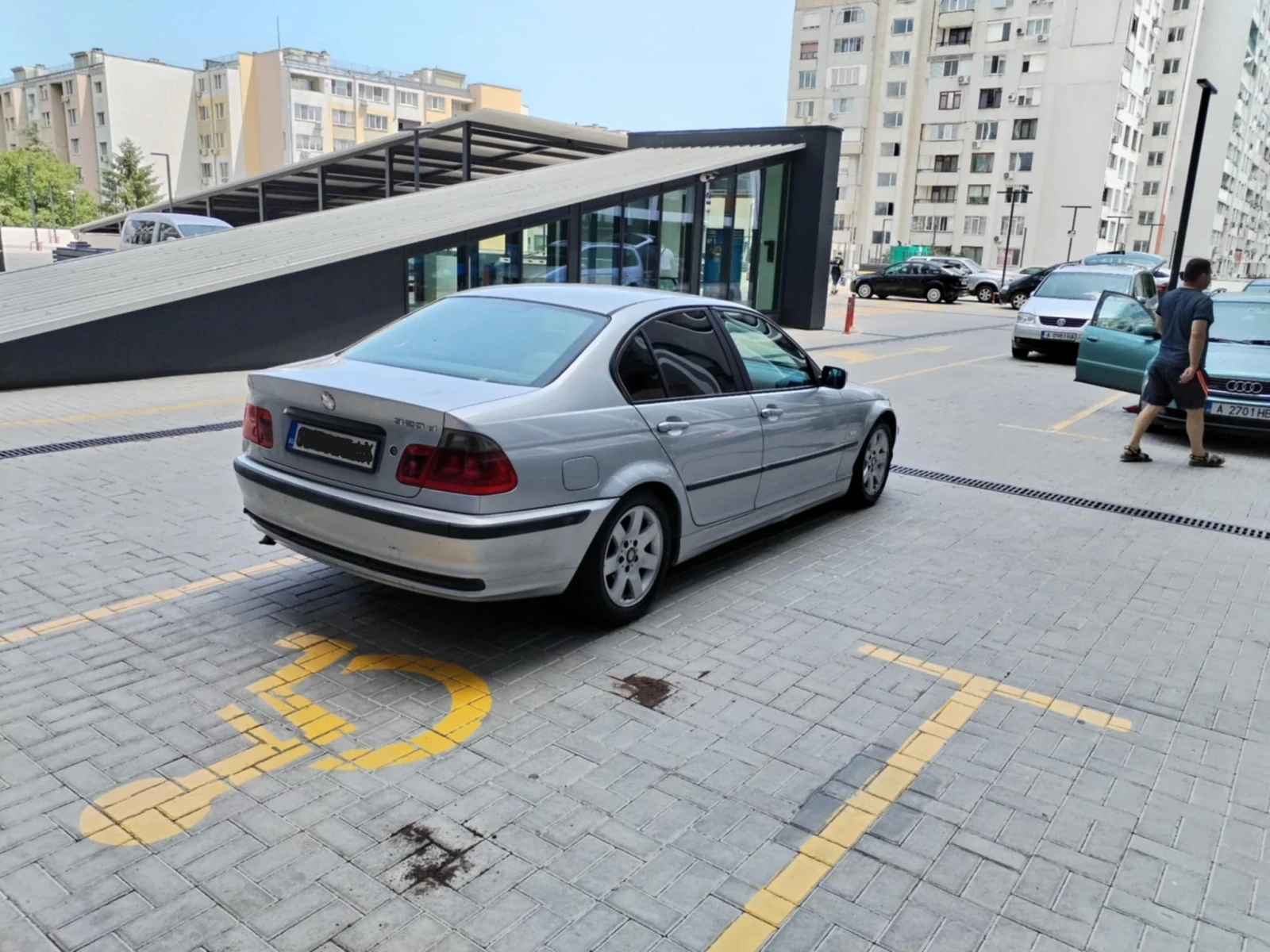 BMW 320 320Д - изображение 4