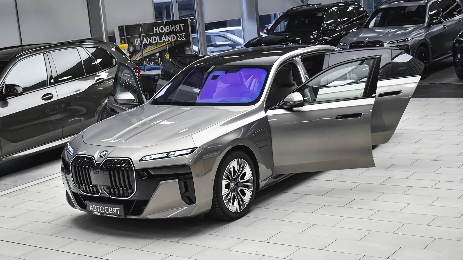 BMW 750 e xDrive M Sport Plug-in Hybrid Sportautomatic | Mobile.bg   1