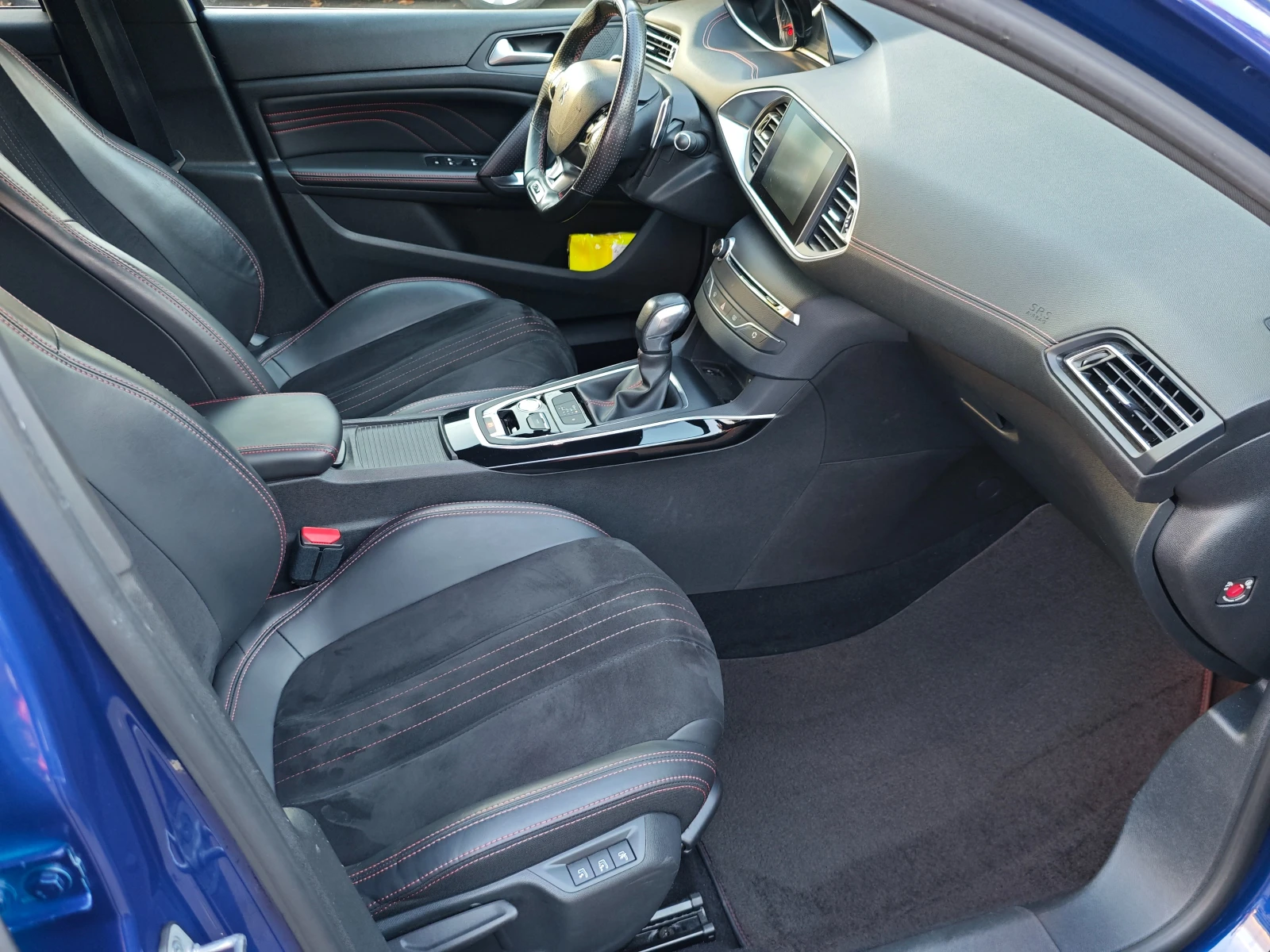 Peugeot 308 GT-Line/Automat/Panorama/Navi/Leder/CH | Mobile.bg   12