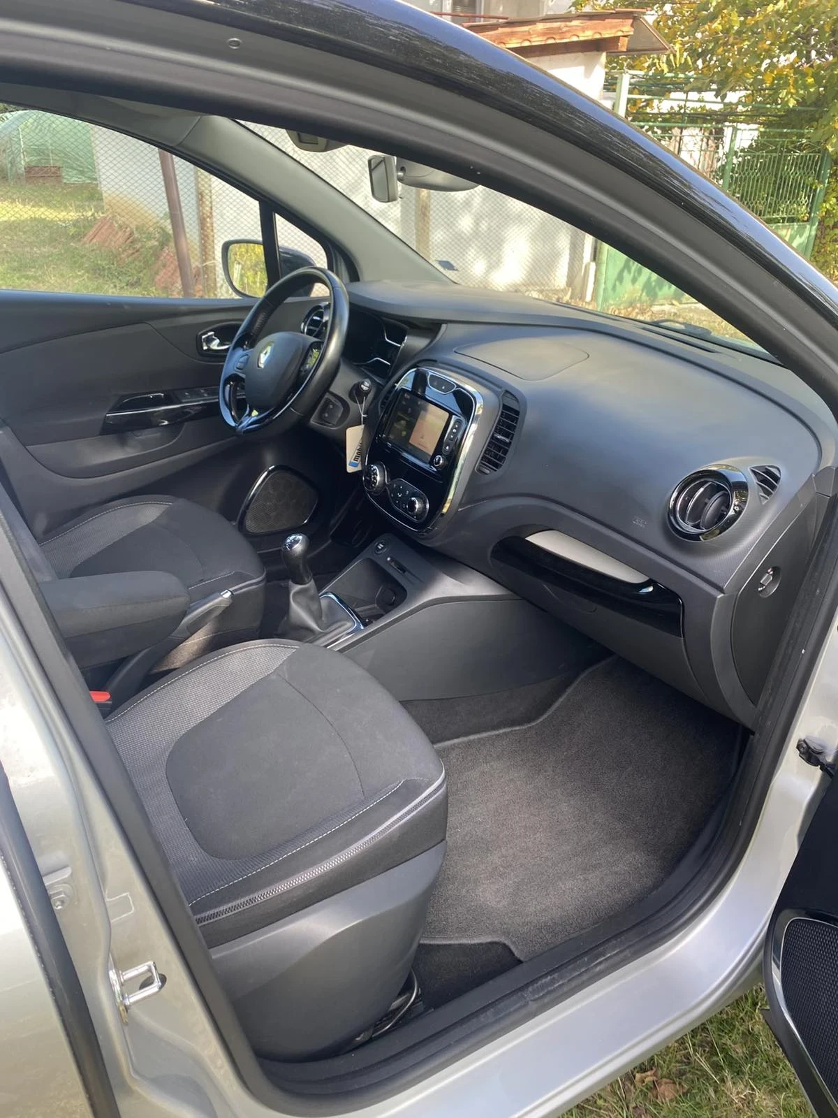 Renault Captur 1.5dci - изображение 10