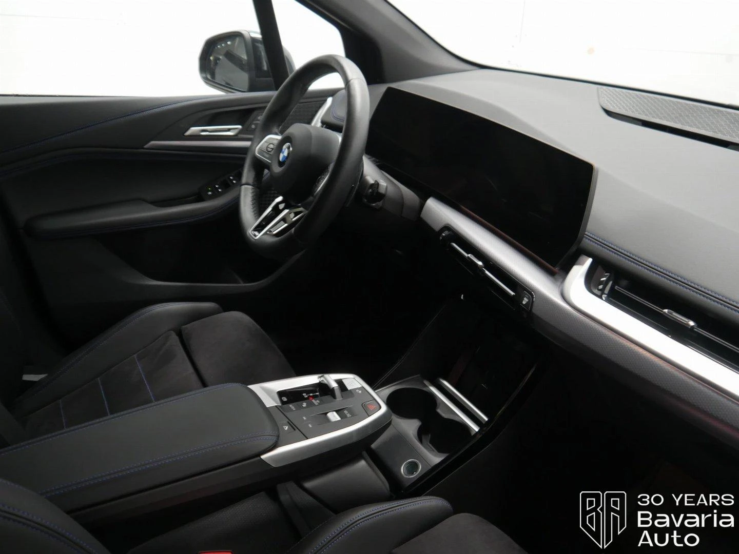 BMW 216 i Active Tourer M Sport Paket Steptronic - изображение 7