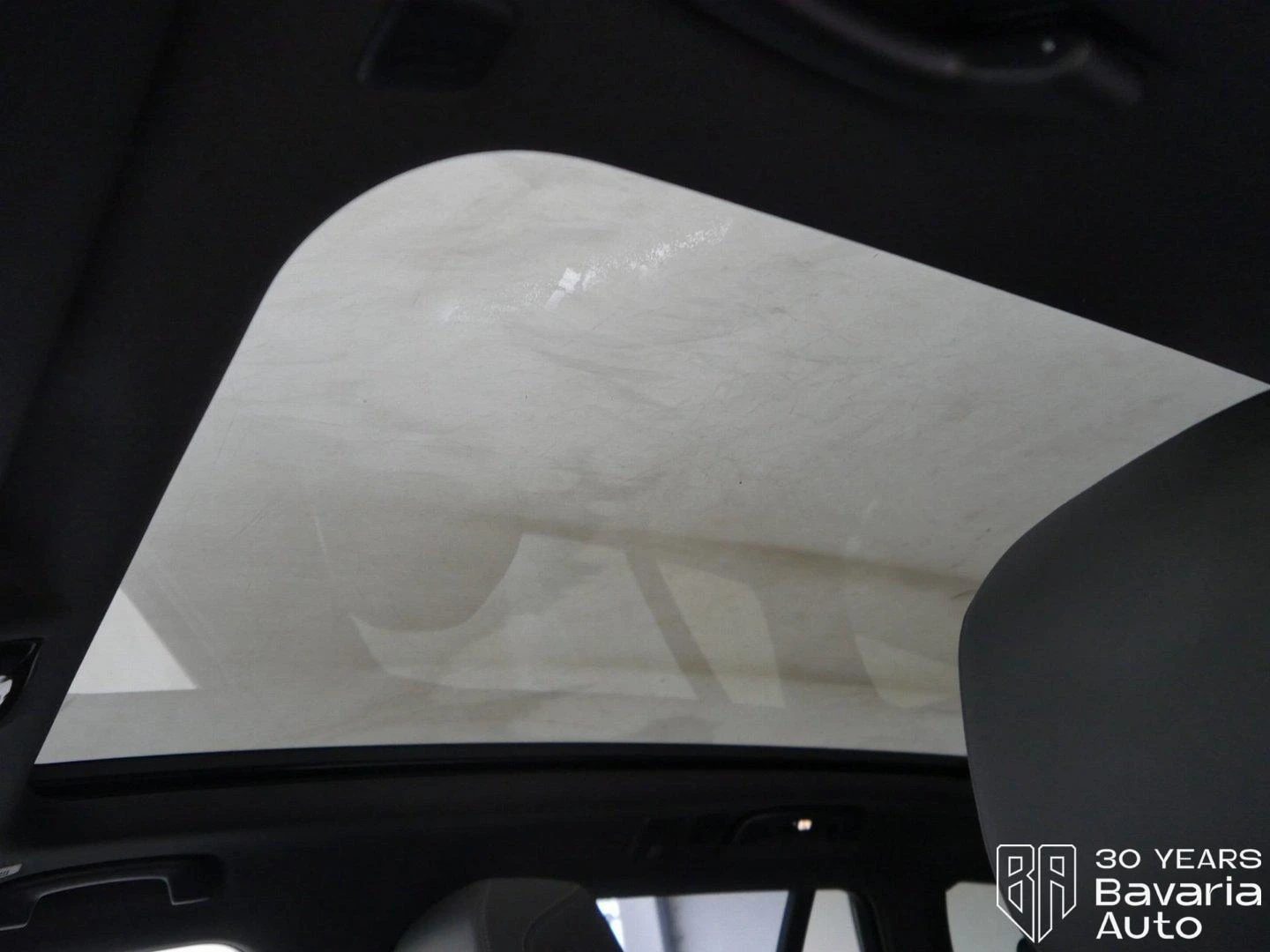 BMW i5 M60 xDrive Touring - изображение 9