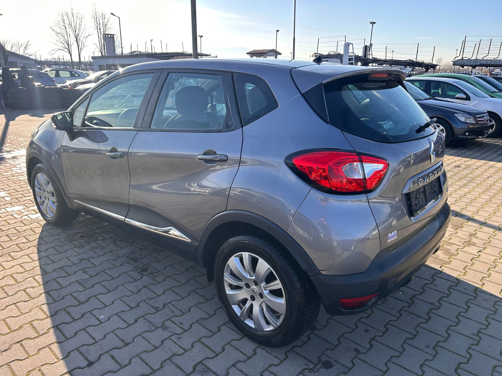 Renault Captur 1.5DCI NAVI EURO 5 - изображение 8