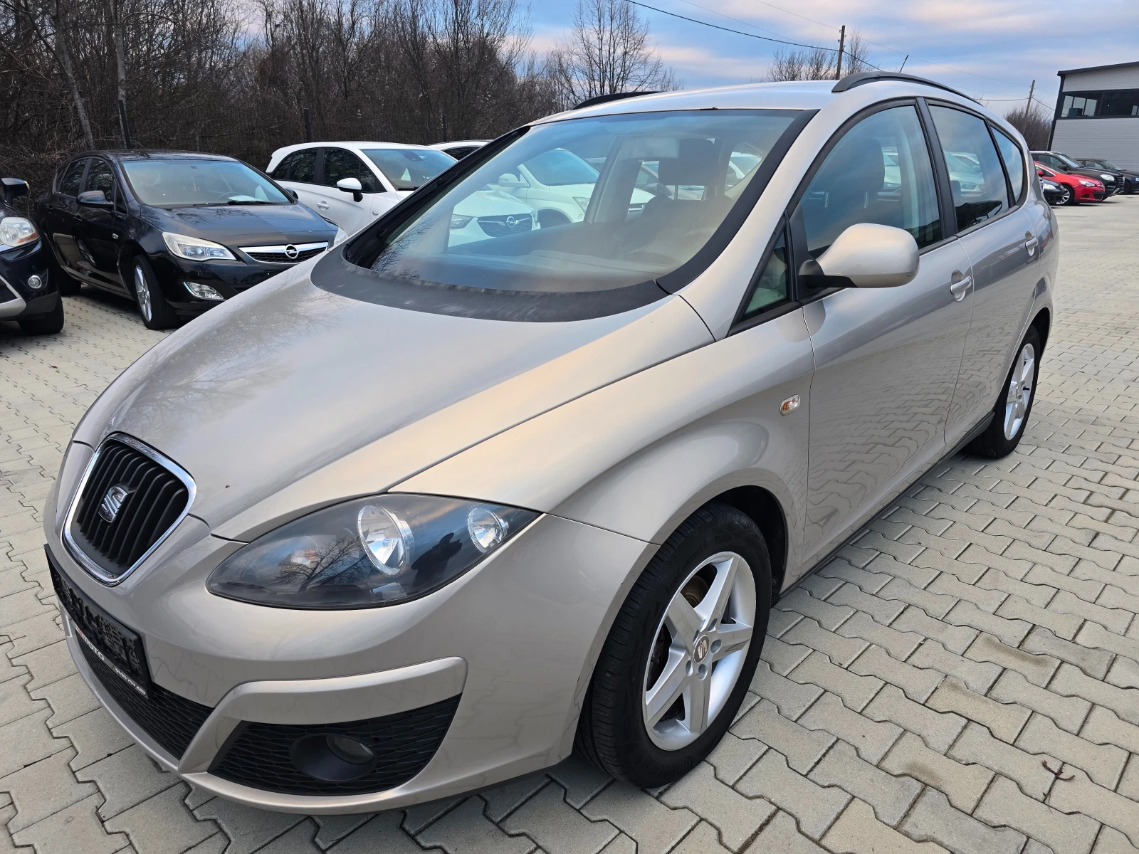 Seat Altea XL 1.6TDI, 105к.с., 2011г. - изображение 5