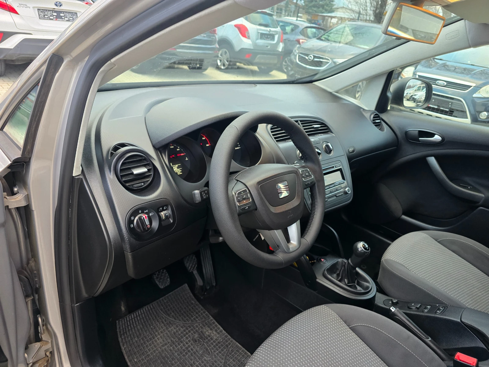 Seat Altea XL 1.6TDI, 105к.с., 2011г. - изображение 8