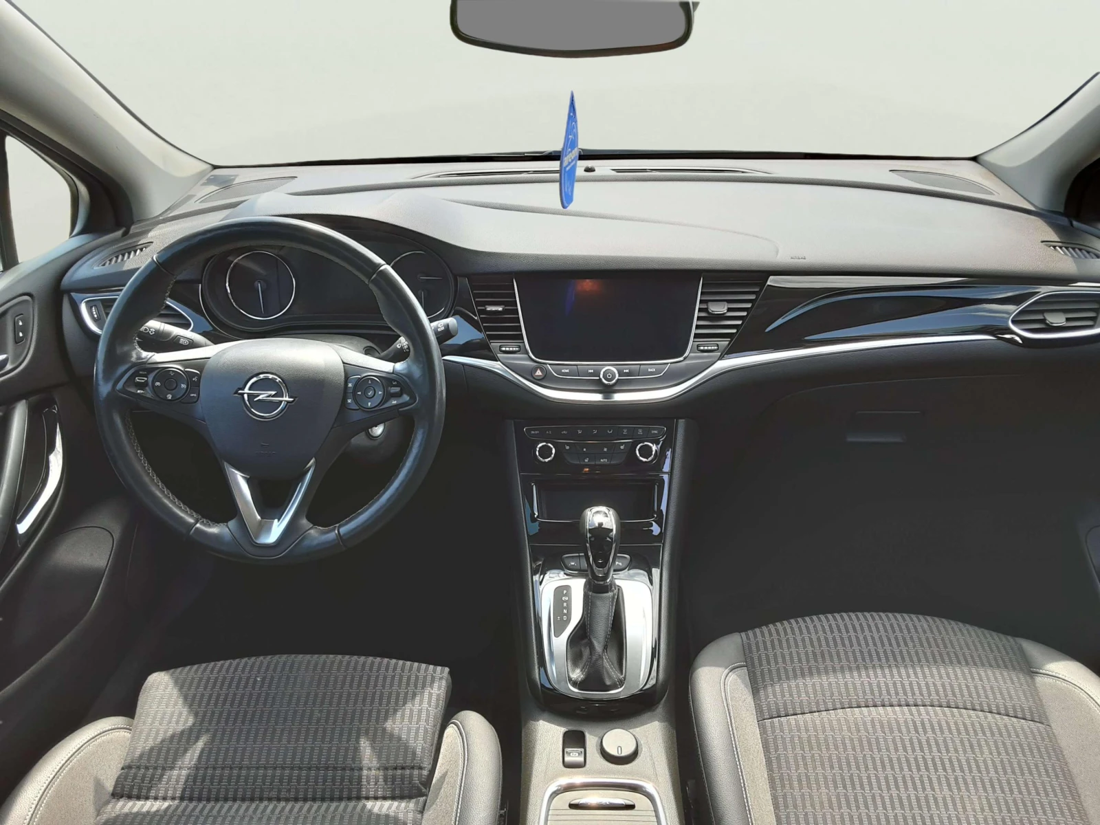 Opel Astra 1.5 - изображение 10