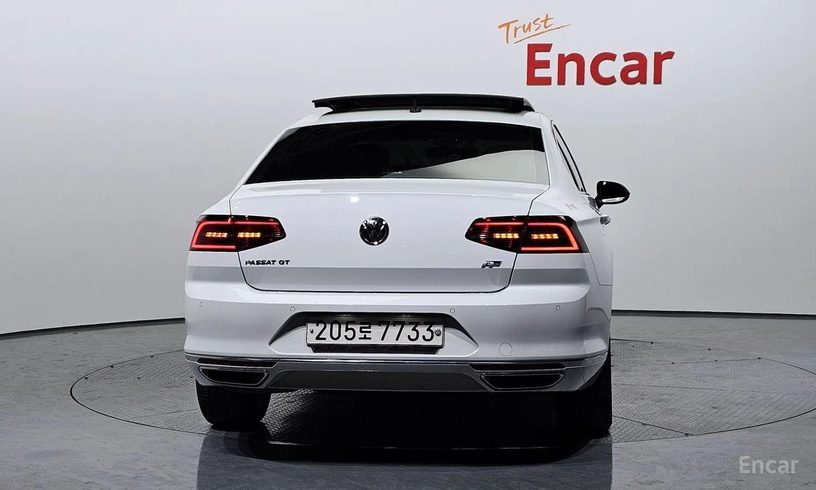 VW Passat  - изображение 4