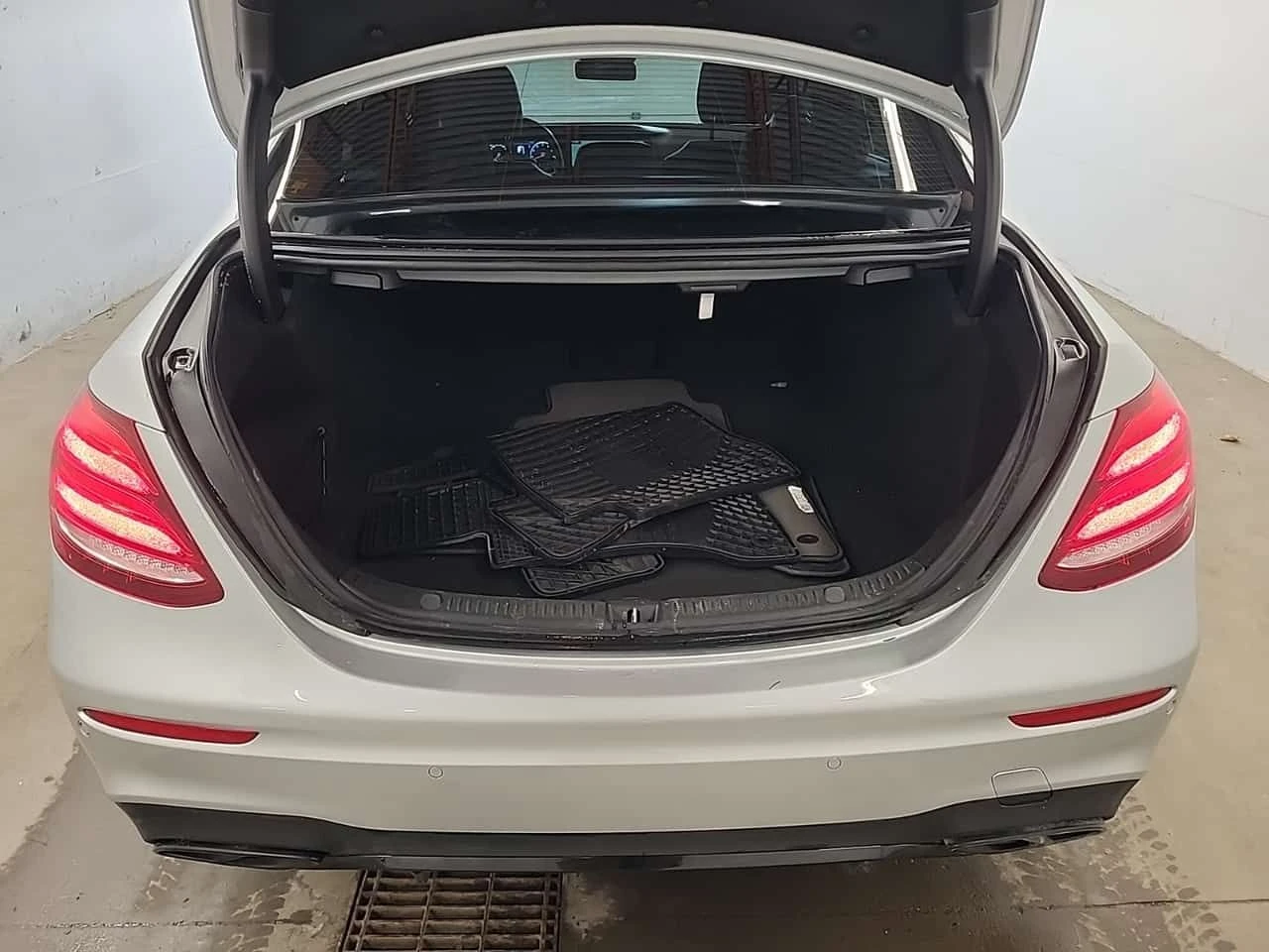 Mercedes-Benz E 450 4MATIC AMG | PANO | 360  | BURMESTER | Mobile.bg � ����������� 16