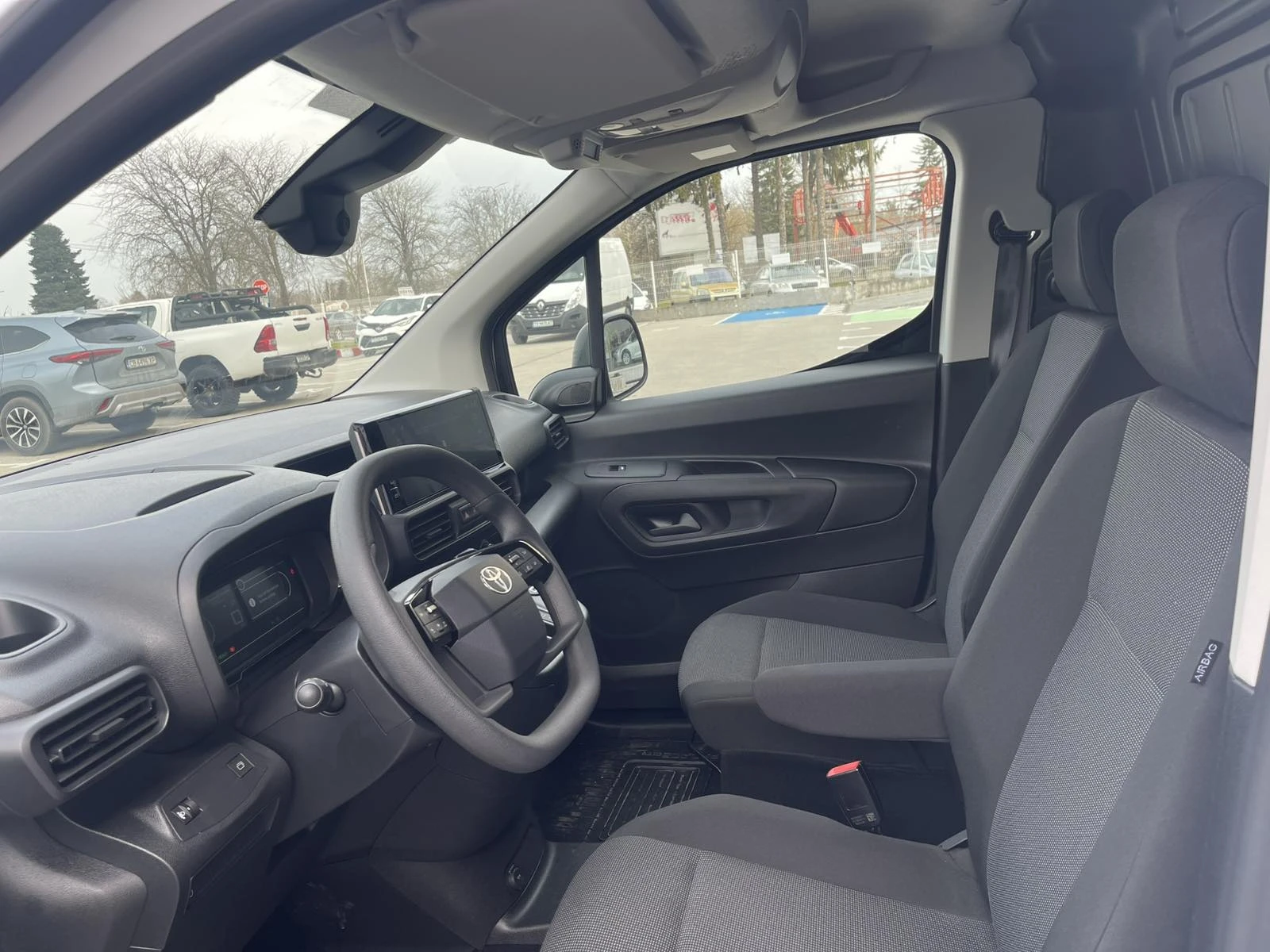 Toyota Proace City FULL ELECTRIC, снимка 9 - Автомобили и джипове - 53720145