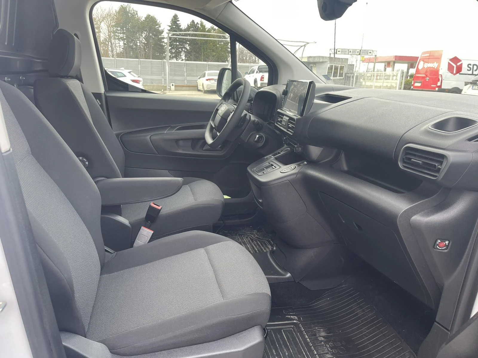 Toyota Proace City FULL ELECTRIC, снимка 11 - Автомобили и джипове - 53720145