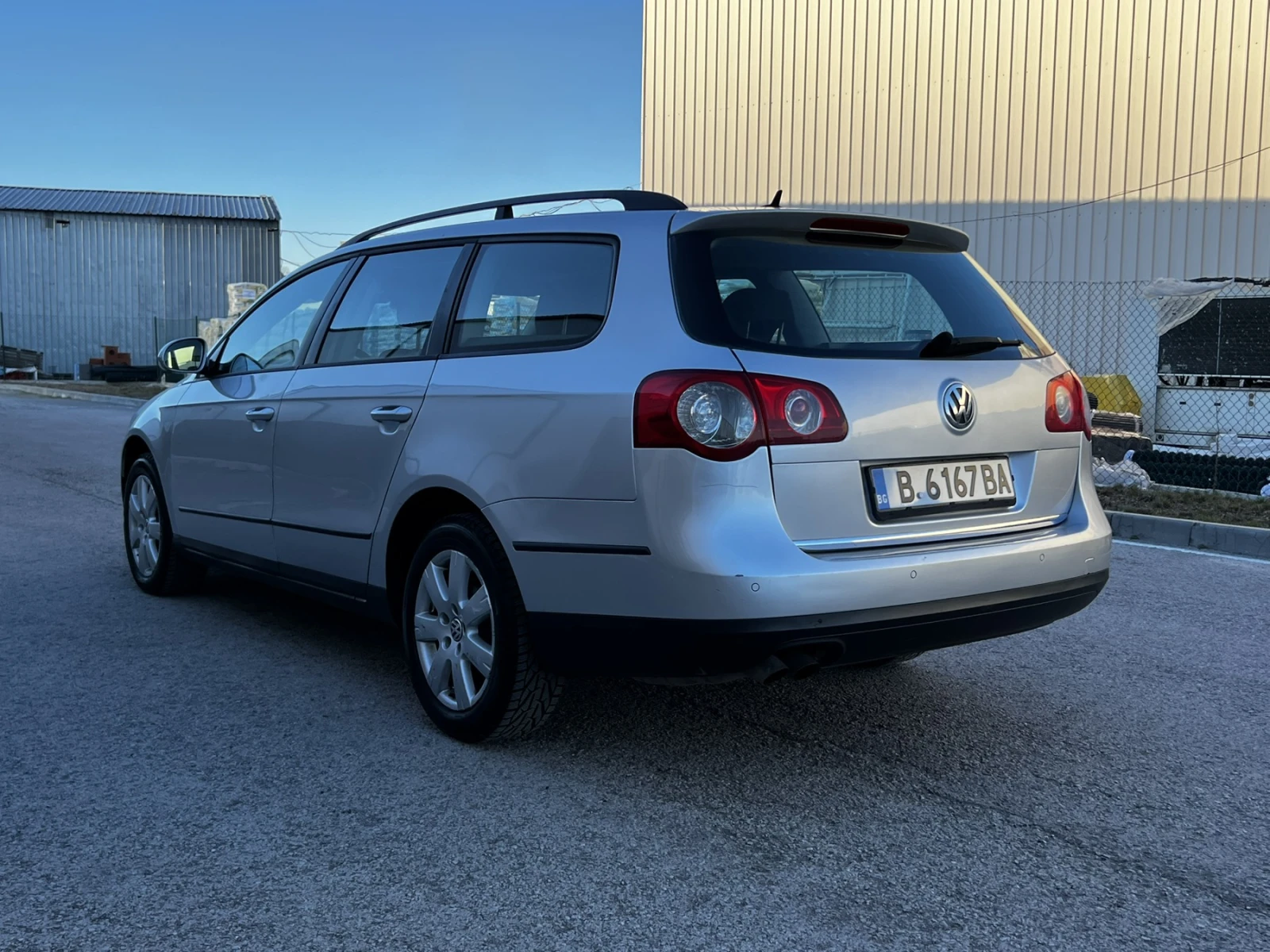 VW Passat 2.0 TDI, снимка 4 - Автомобили и джипове - 53882055