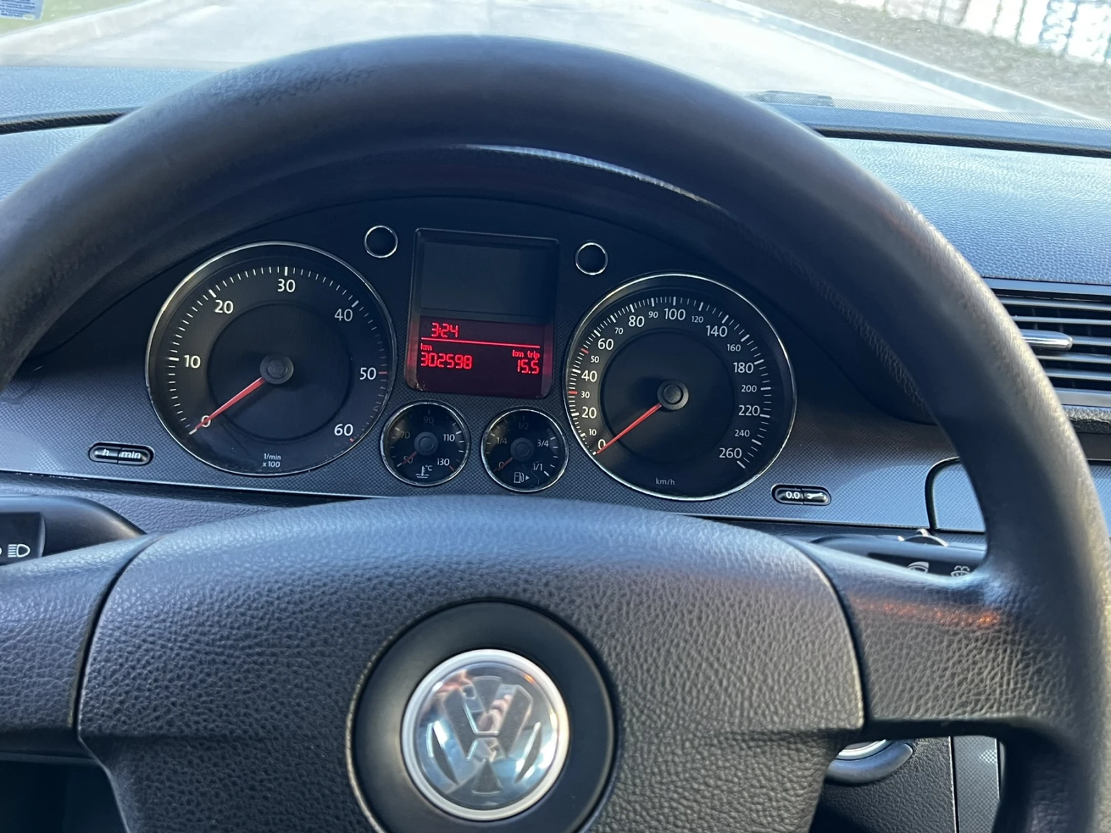 VW Passat 2.0 TDI, снимка 8 - Автомобили и джипове - 53882055