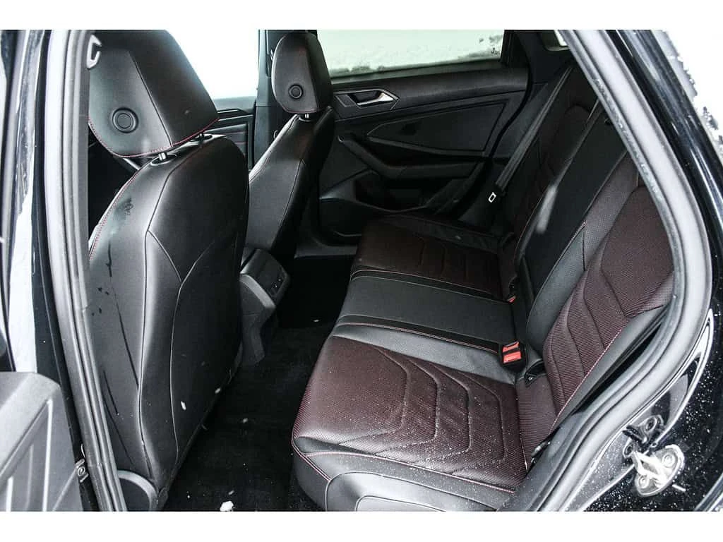 VW Jetta GLI CARFAX, снимка 12 - Автомобили и джипове - 53913109