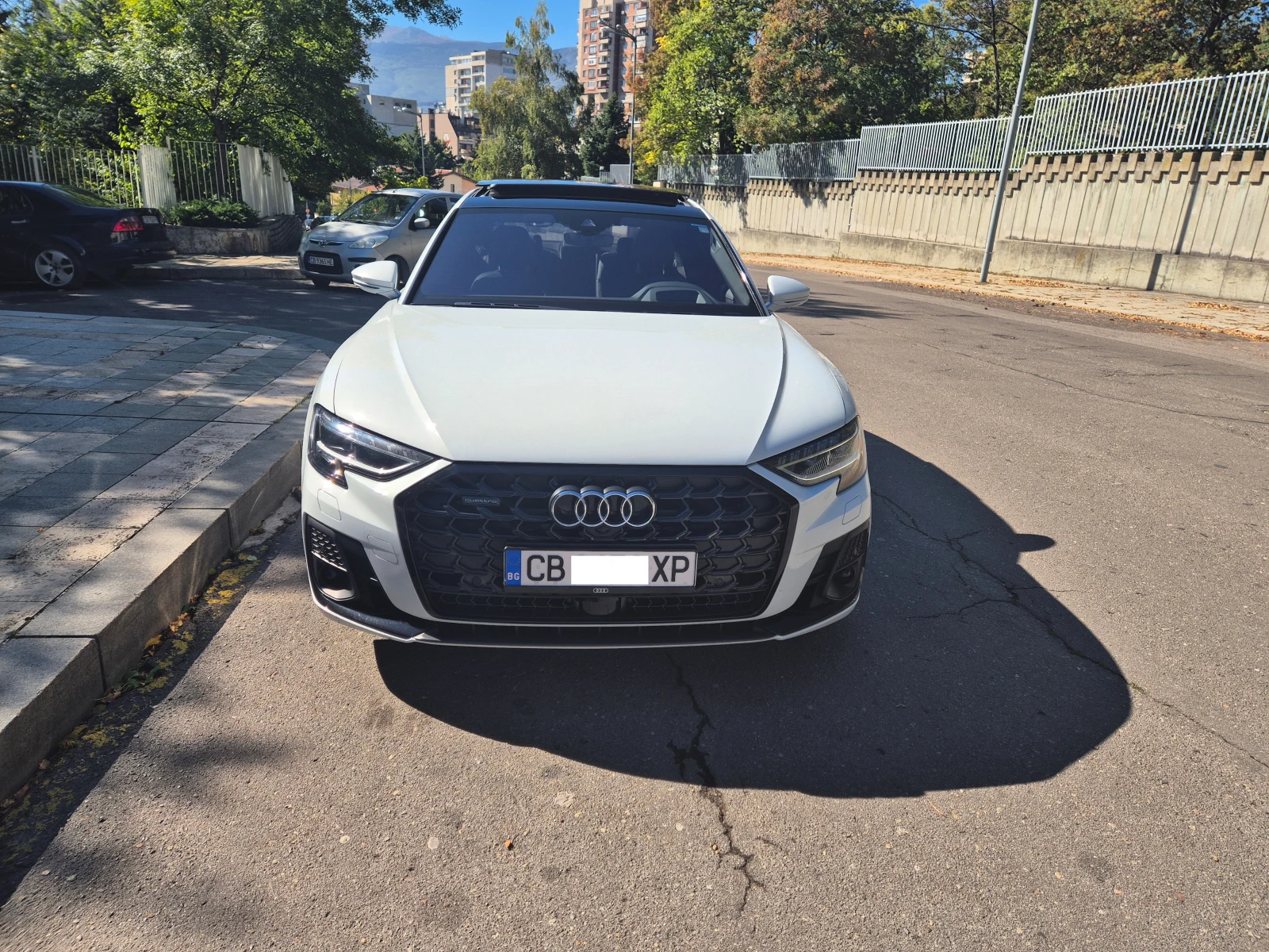 Audi A8, снимка 7 - Автомобили и джипове - 54123351