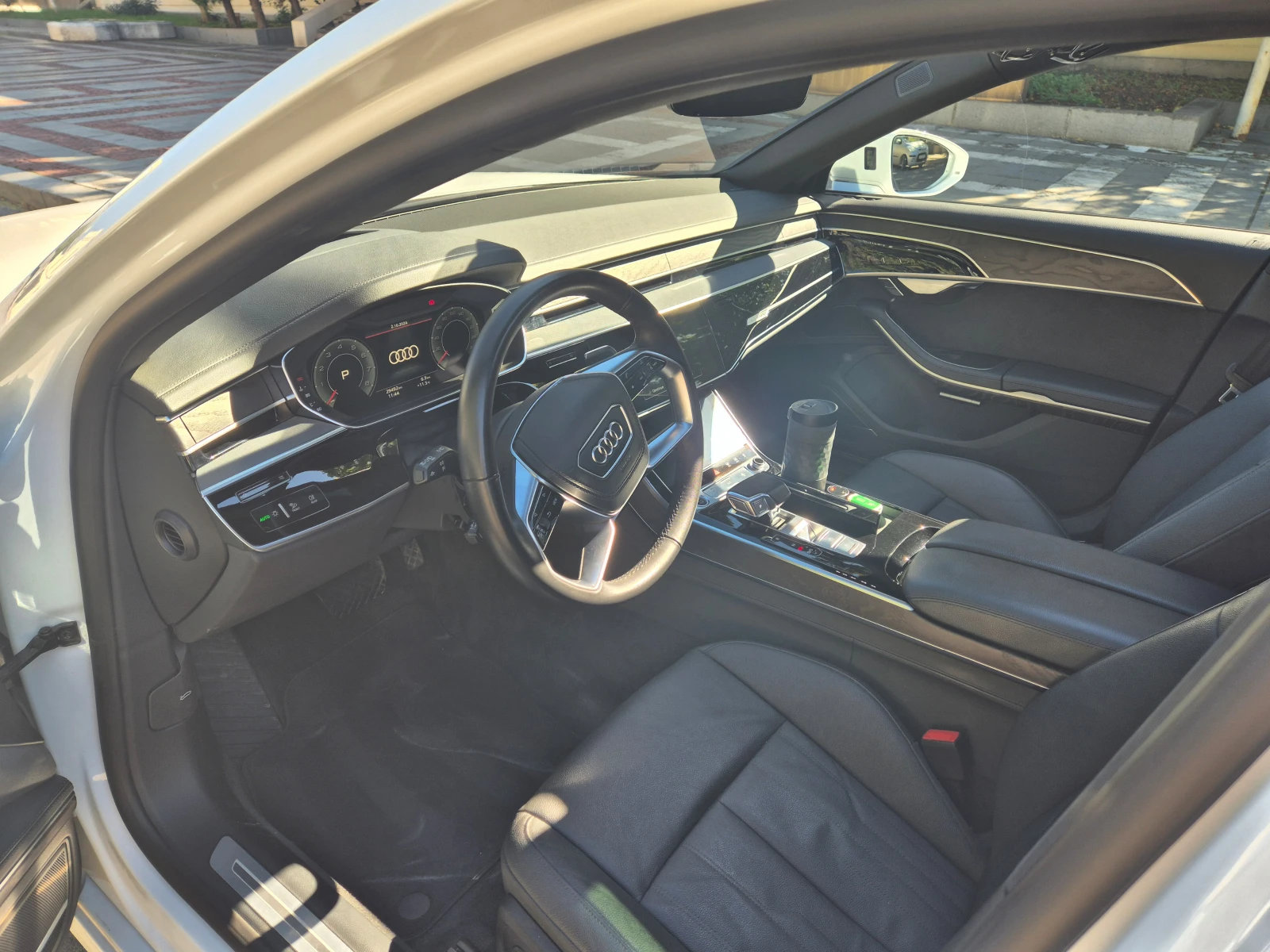 Audi A8, снимка 10 - Автомобили и джипове - 54123351