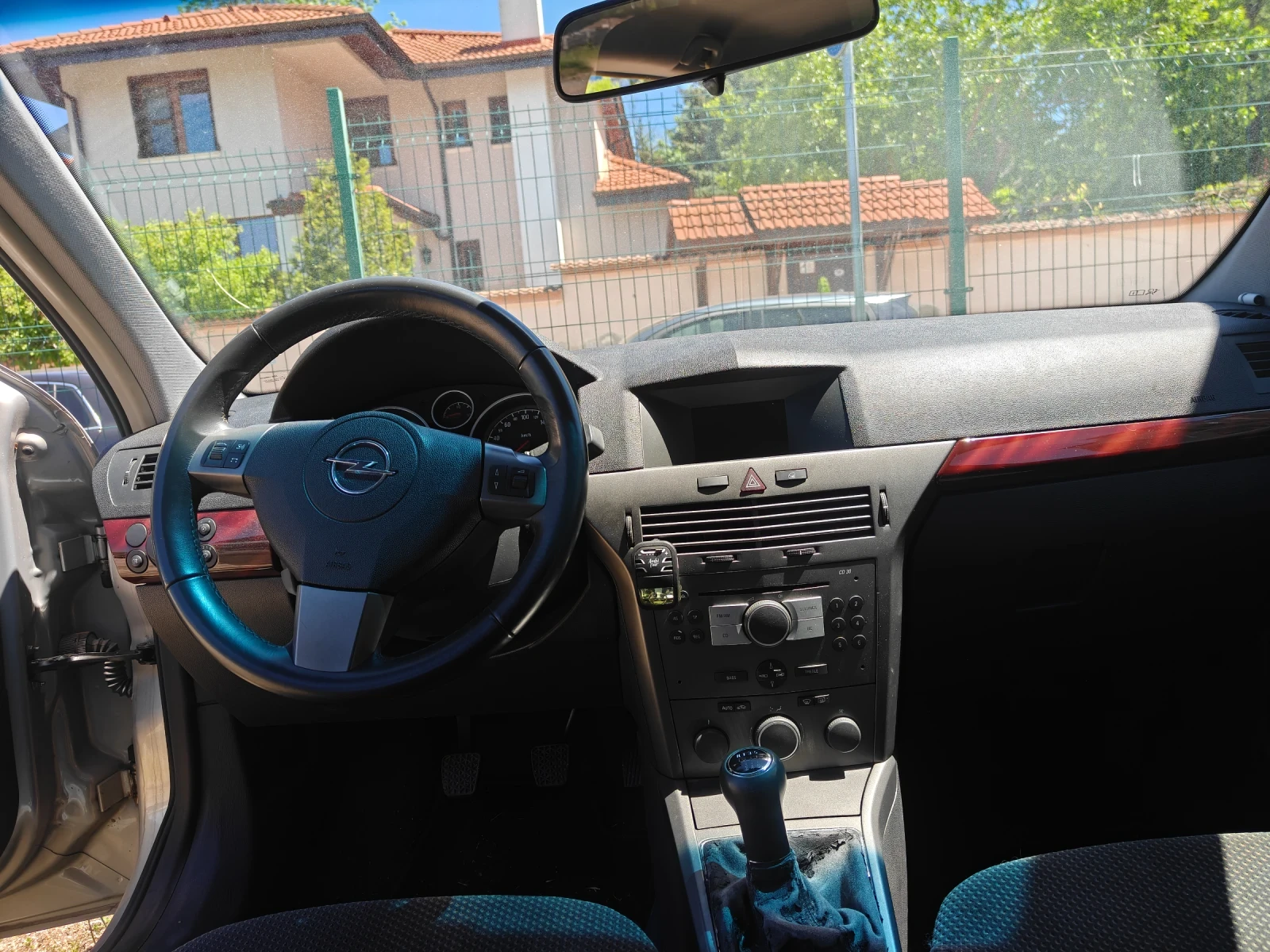 Opel Astra H Caravan , снимка 11 - Автомобили и джипове - 54566279
