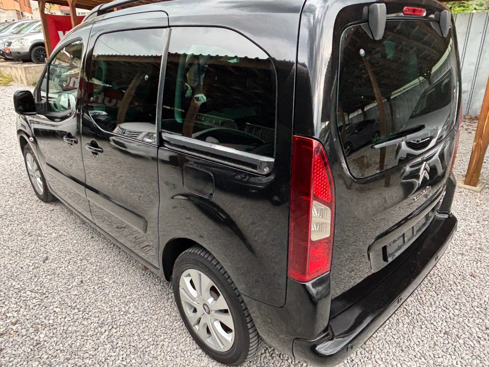 Citroen Berlingo 1.6 HDI FACE / EXECUTIVE, снимка 3 - Автомобили и джипове - 54582718