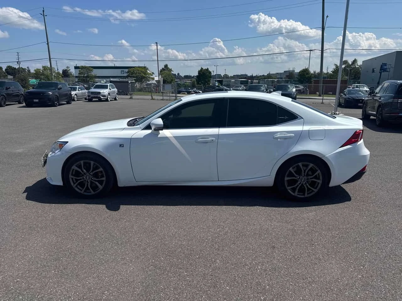 Lexus IS 300 * 4dr Sdn AWD * CARFAX * ОПЦИЯ ЗА ФИНАНСИРАНЕ, снимка 2 - Автомобили и джипове - 55591652