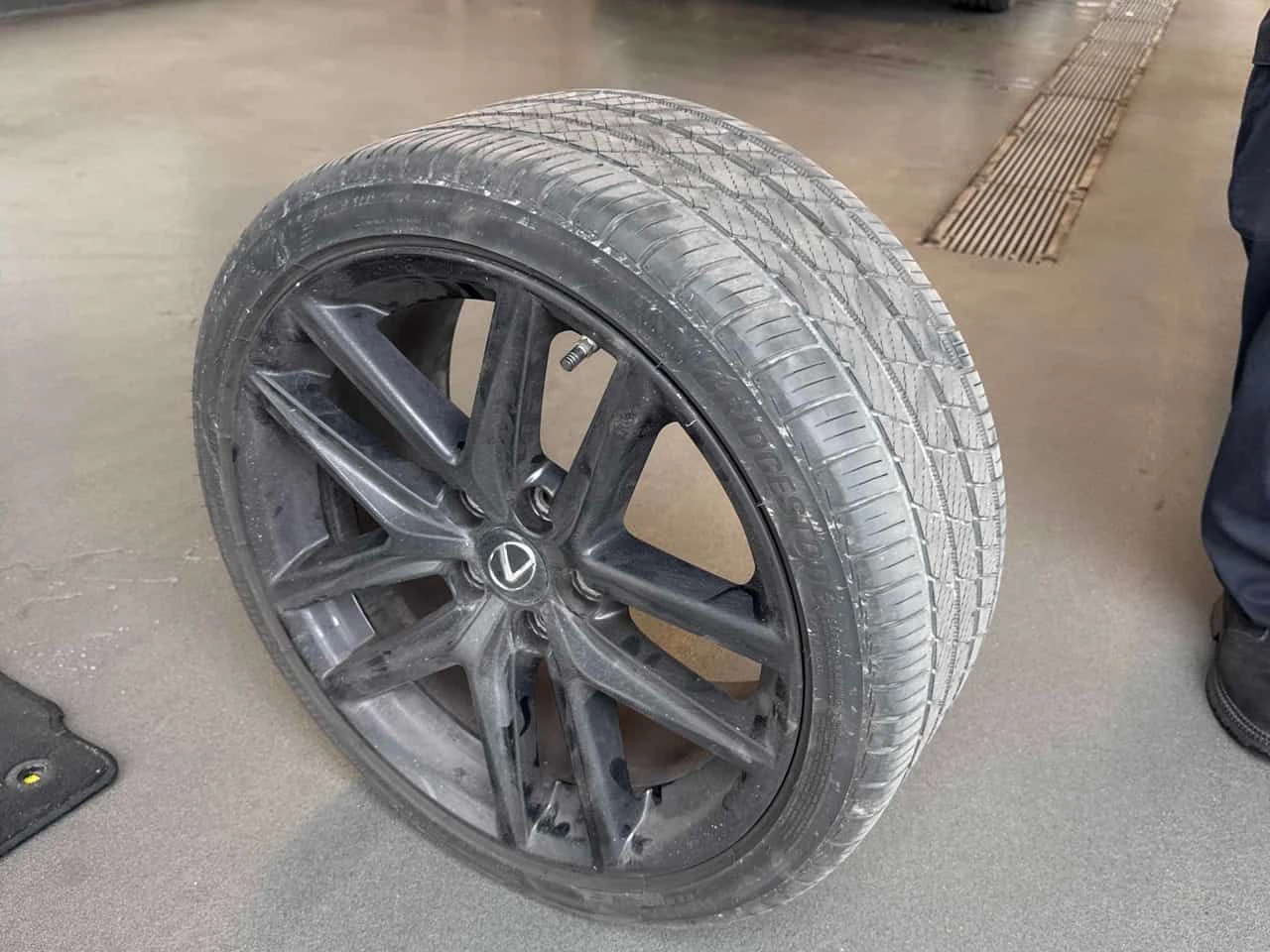 Lexus IS 300 * 4dr Sdn AWD * CARFAX * ОПЦИЯ ЗА ФИНАНСИРАНЕ, снимка 10 - Автомобили и джипове - 55591652
