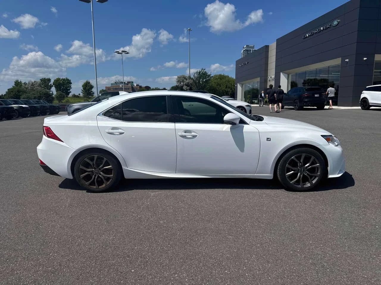 Lexus IS 300 * 4dr Sdn AWD * CARFAX * ОПЦИЯ ЗА ФИНАНСИРАНЕ, снимка 3 - Автомобили и джипове - 55591652