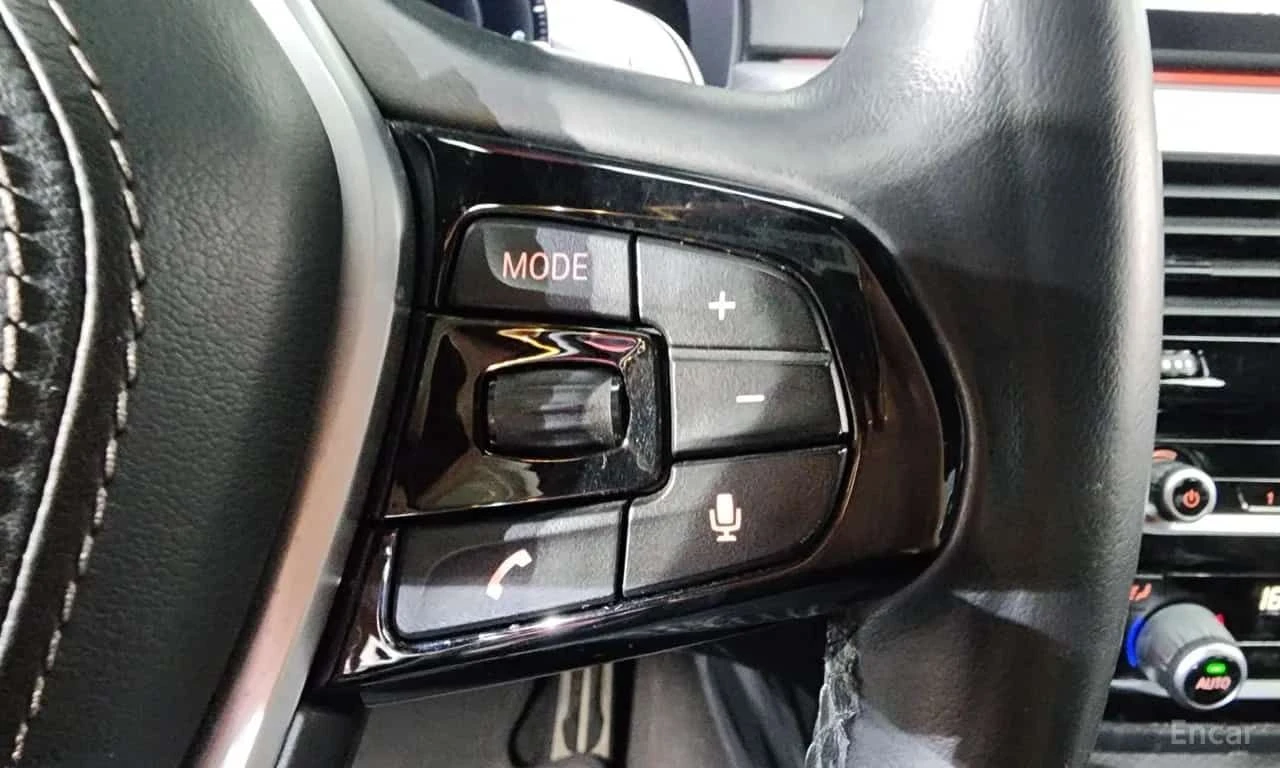 BMW 530 * 530i M Sport Package * ЦЕНА ДО БГ, снимка 15 - Автомобили и джипове - 55627644