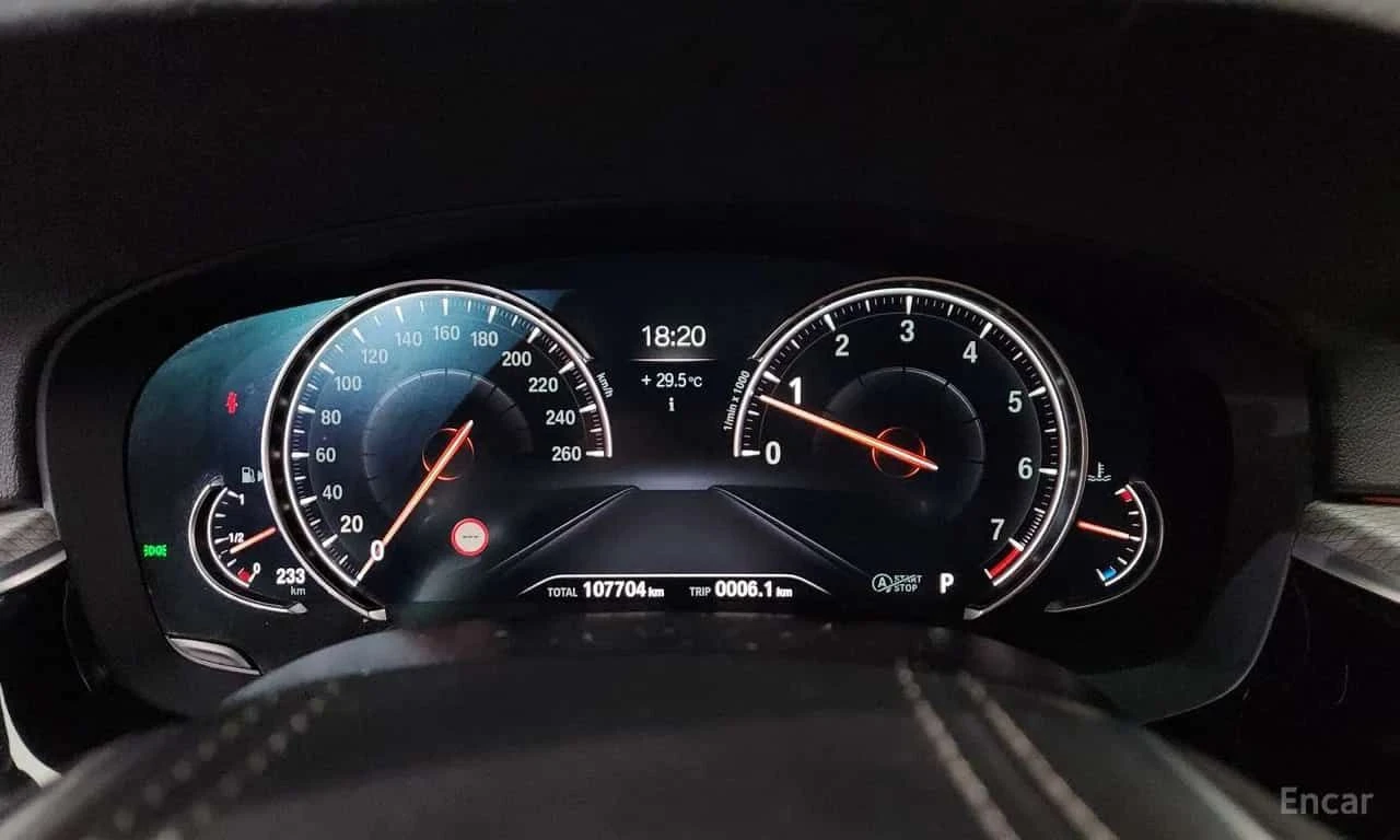 BMW 530 * 530i M Sport Package * ЦЕНА ДО БГ, снимка 8 - Автомобили и джипове - 55627644