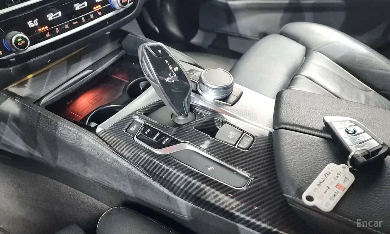 BMW 530 * 530i M Sport Package * ЦЕНА ДО БГ, снимка 9 - Автомобили и джипове - 55627644