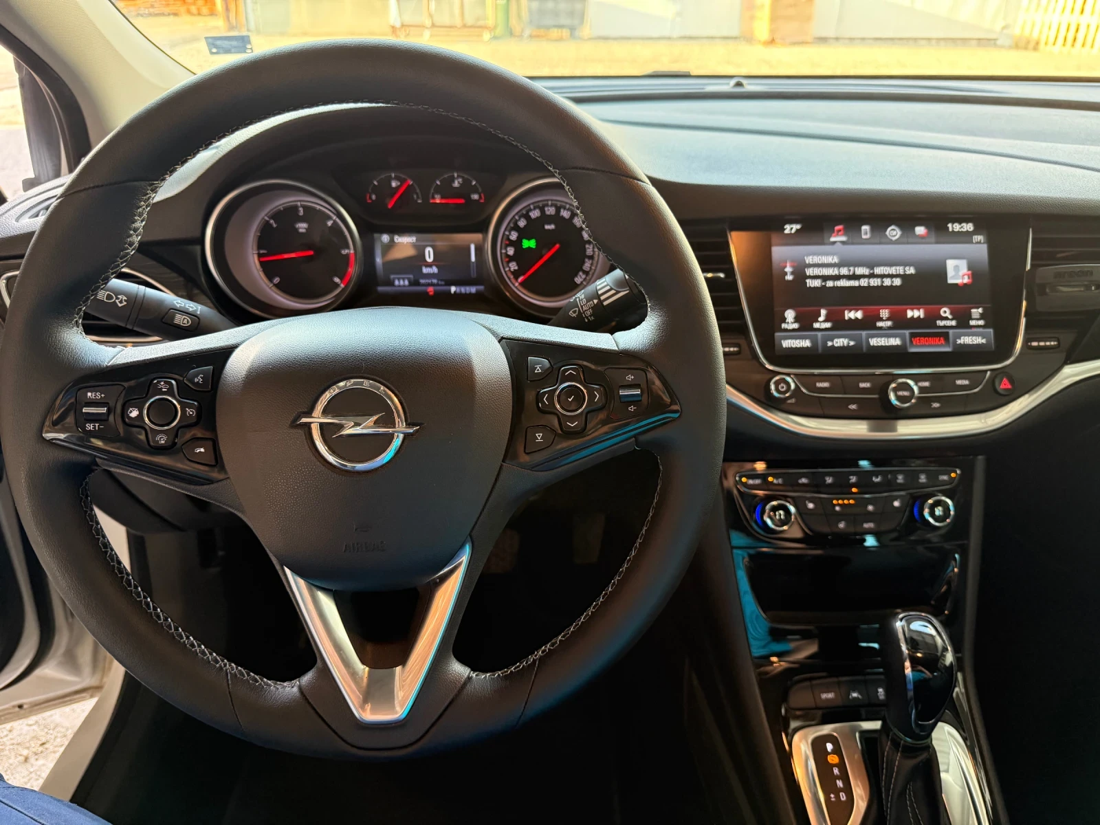 Opel Astra, снимка 11 - Автомобили и джипове - 55772218