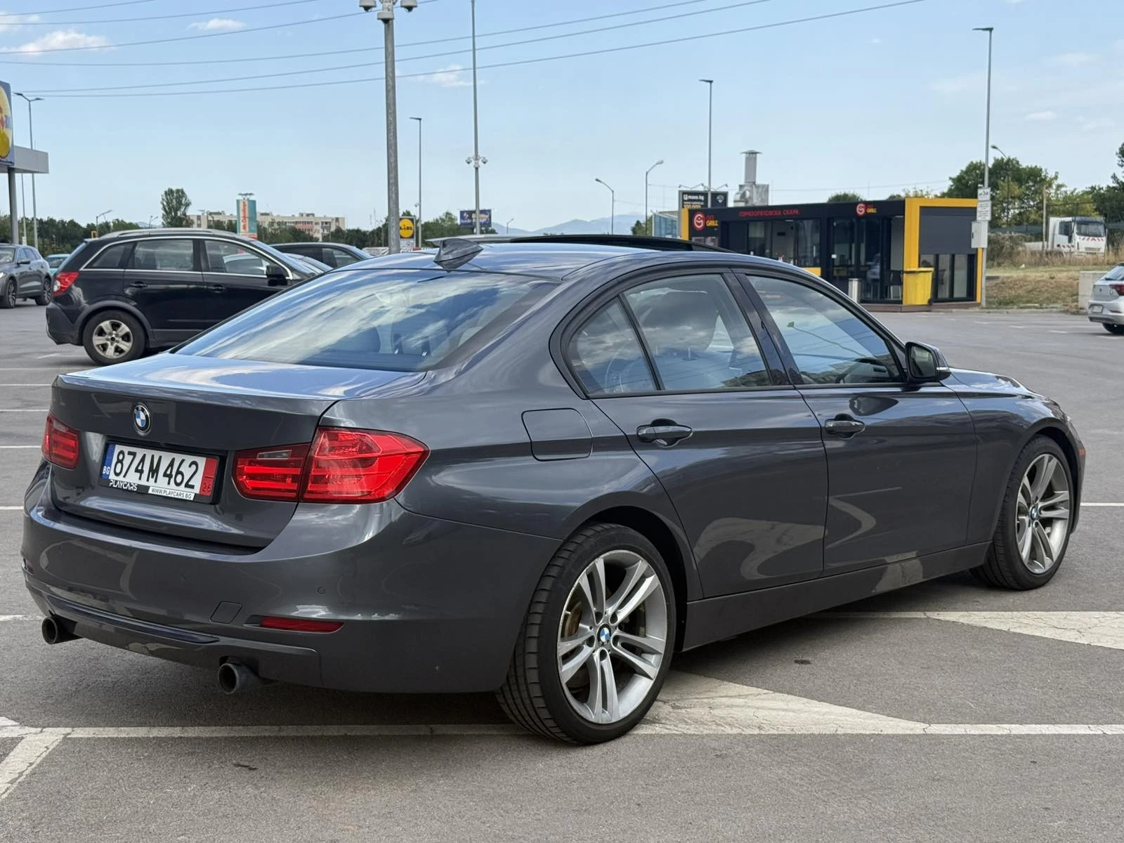 BMW 335 3.0* XDRIVE* HEAD-UP* LINE-ASSIST* FULL, снимка 6 - Автомобили и джипове - 55972586