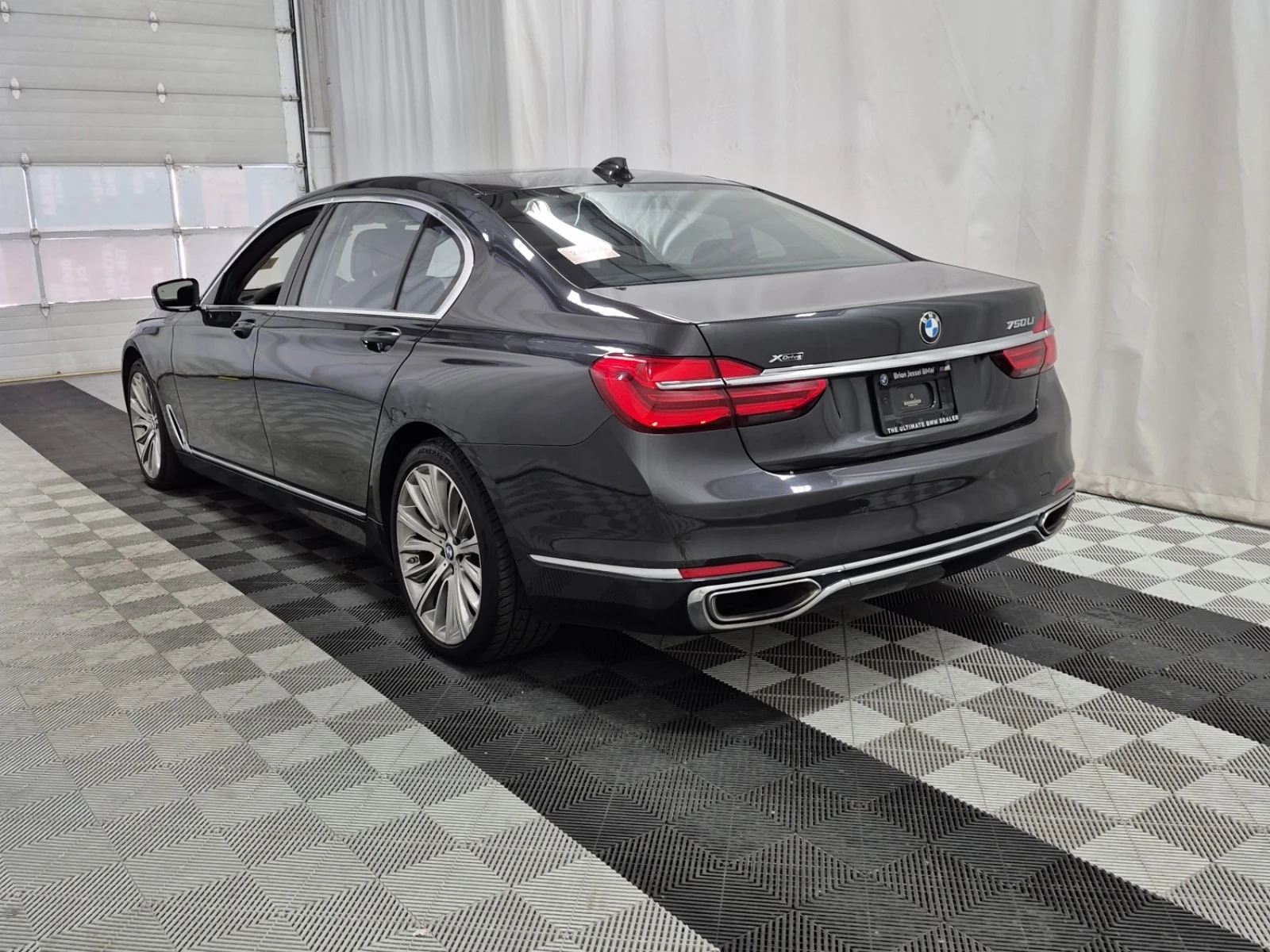 BMW 750 LI XDRIVE| HUD| 360| HAR/KAR| PANO| , снимка 4 - Автомобили и джипове - 56082622