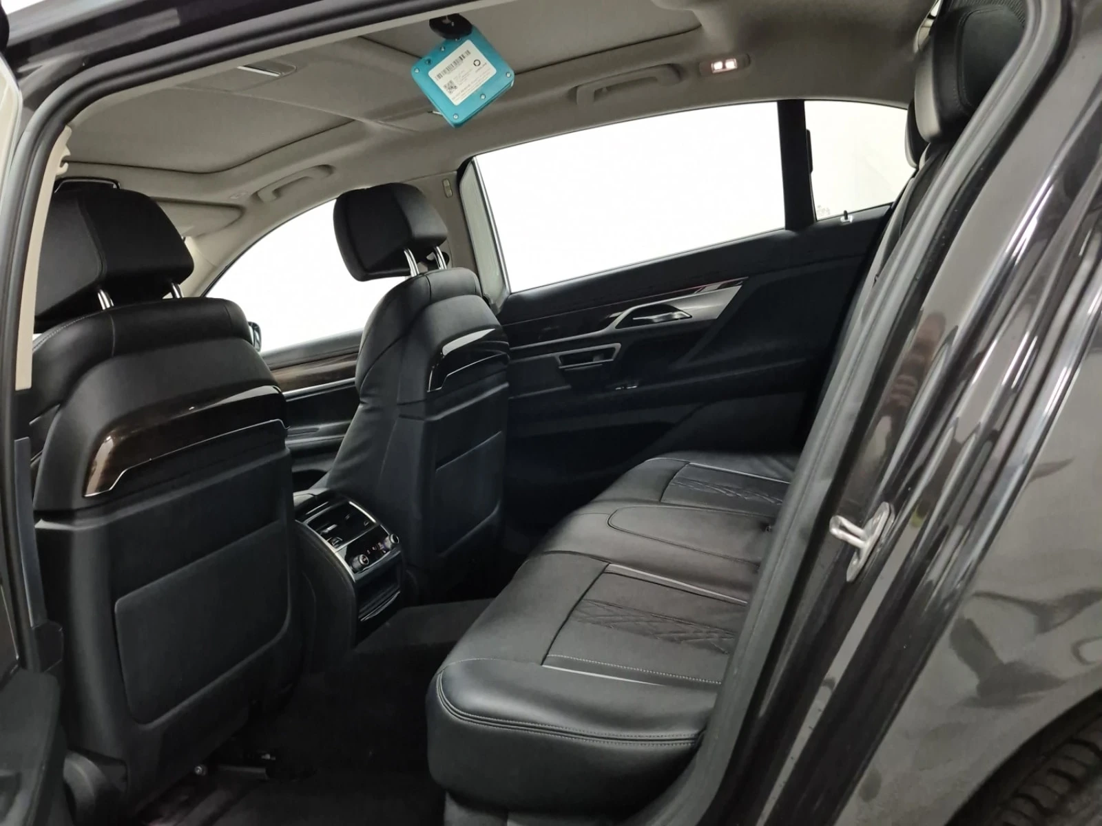 BMW 750 LI XDRIVE| HUD| 360| HAR/KAR| PANO| , снимка 14 - Автомобили и джипове - 56082622