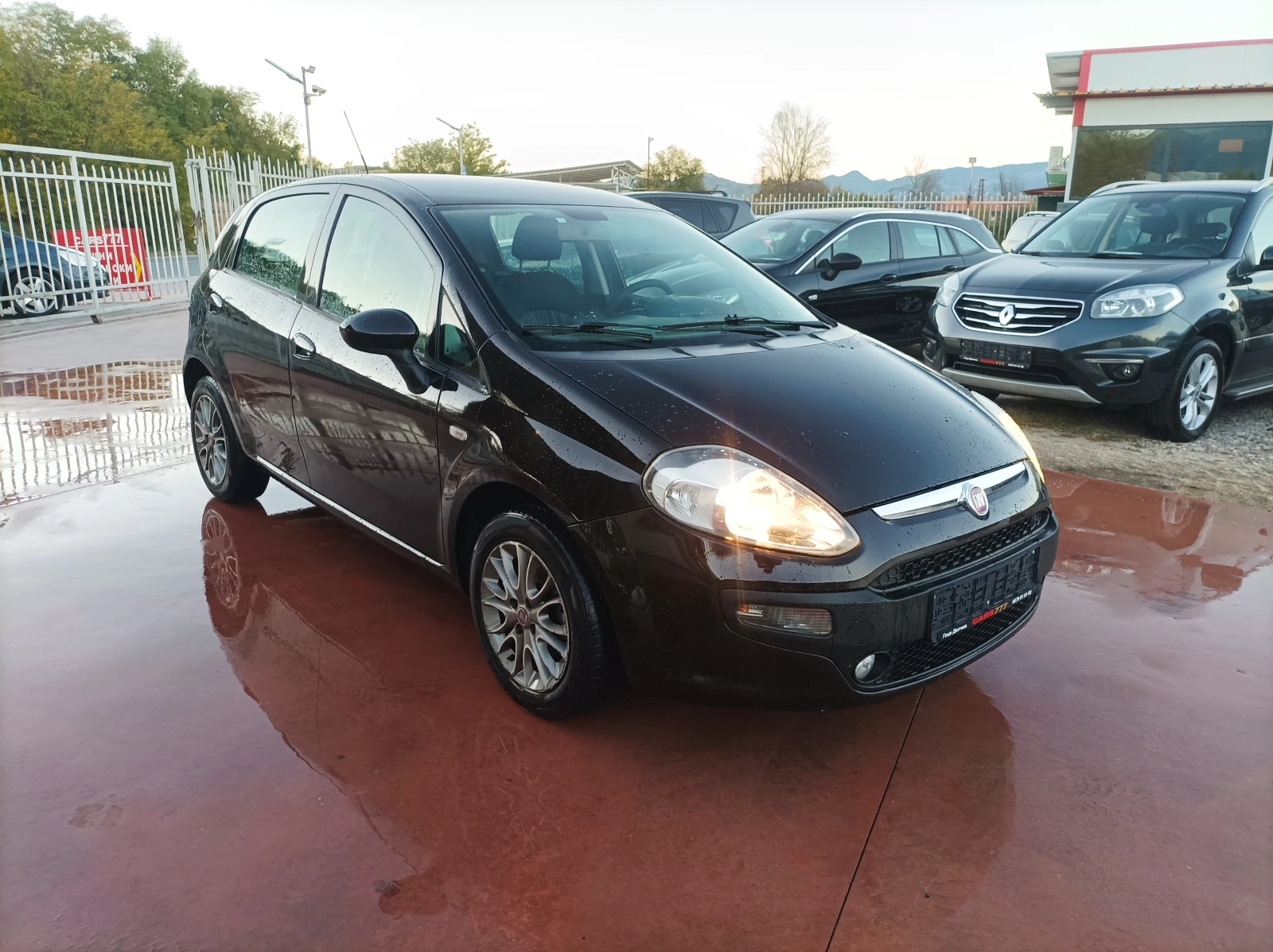 Fiat Punto 1.4 BENZIN/ ЛИЗИНГ , снимка 2 - Автомобили и джипове - 56349427