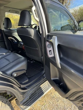 Toyota Land cruiser, снимка 13