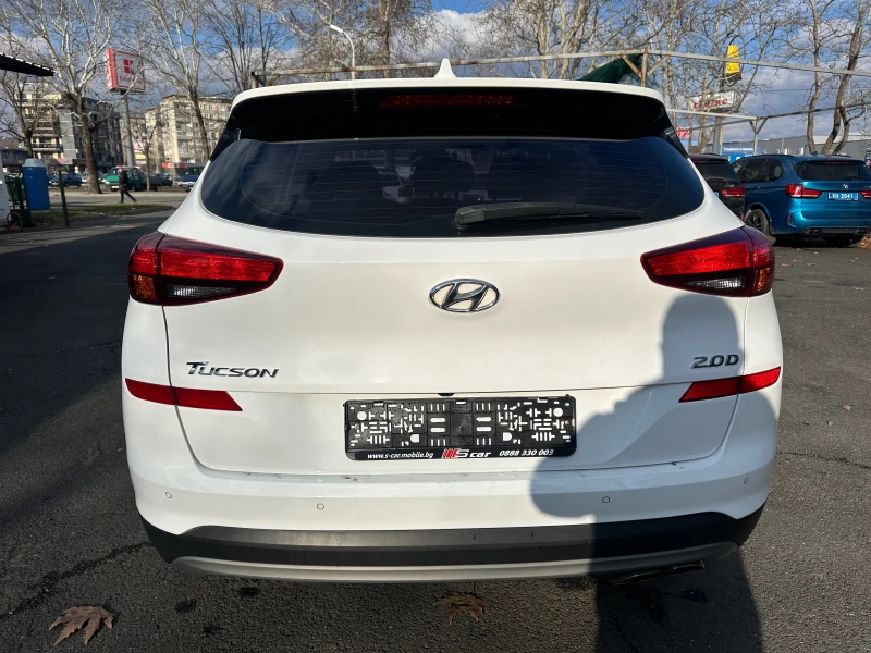 Hyundai Tucson 2.0 CRDI 4 WD , снимка 5 - Автомобили и джипове - 48965563