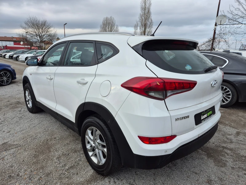 Hyundai Tucson 1.7 CRDI, снимка 3 - Автомобили и джипове - 48977296