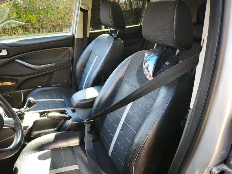 Ford Kuga Panorama , снимка 9 - Автомобили и джипове - 51856264