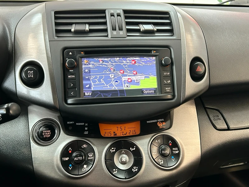Toyota Rav4 2.2 D-4D 150кс, снимка 14 - Автомобили и джипове - 52539730