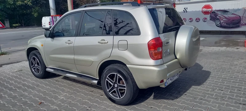 Toyota Rav4 2.0 газ. Десен Волан, снимка 4 - Автомобили и джипове - 52629182