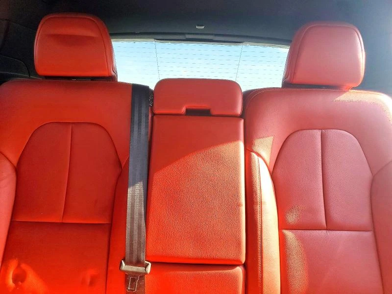 Volvo XC40 T5 MOMENTUM, снимка 10 - Автомобили и джипове - 53609489